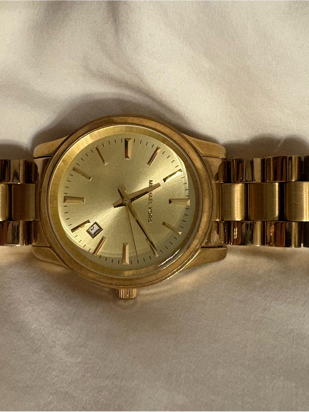 Michael Kors women Gold Watch - Picture 2 of 6